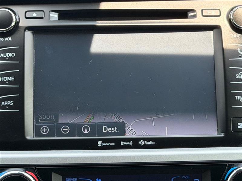 Used 2019 Toyota Highlander XLE AWD/4WD image 49