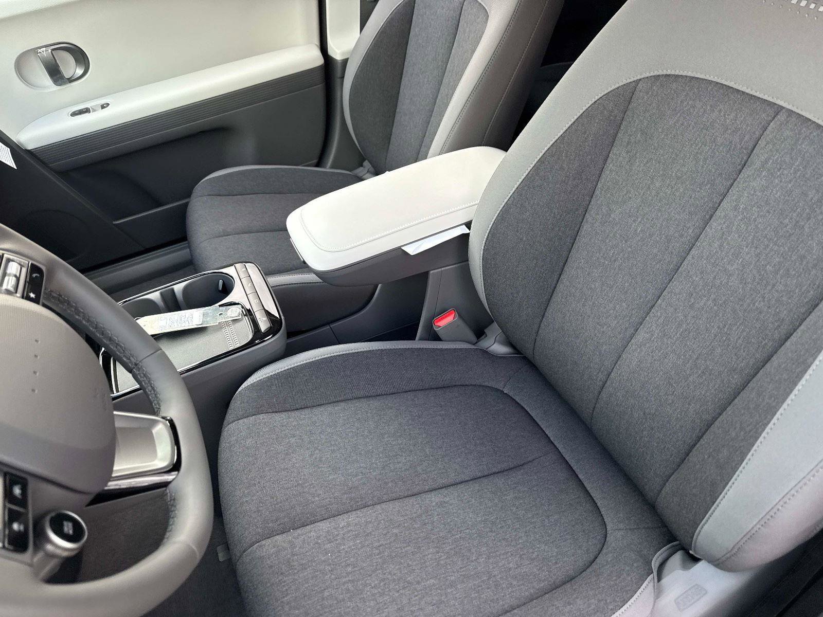 New 2026 Hyundai Ioniq 5 SE image 21