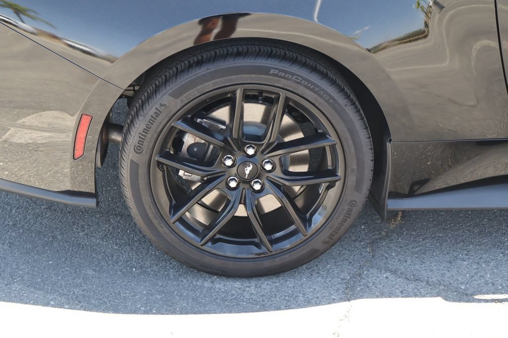 Used 2025 Ford Mustang GT w/ Mustang Nite Pony Package RWD image 11