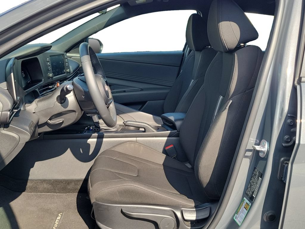 New 2026 Hyundai Elantra Sport FWD image 19