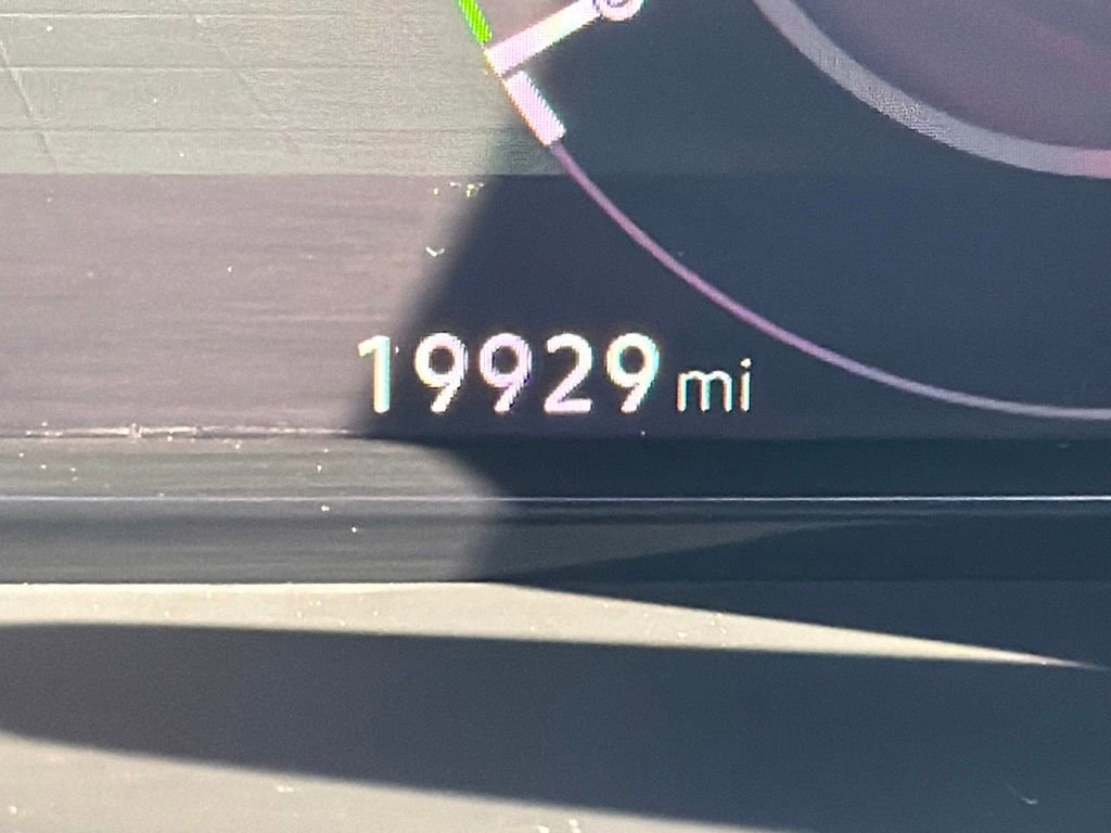 Used 2025 Volkswagen Atlas Cross Sport SEL image 35