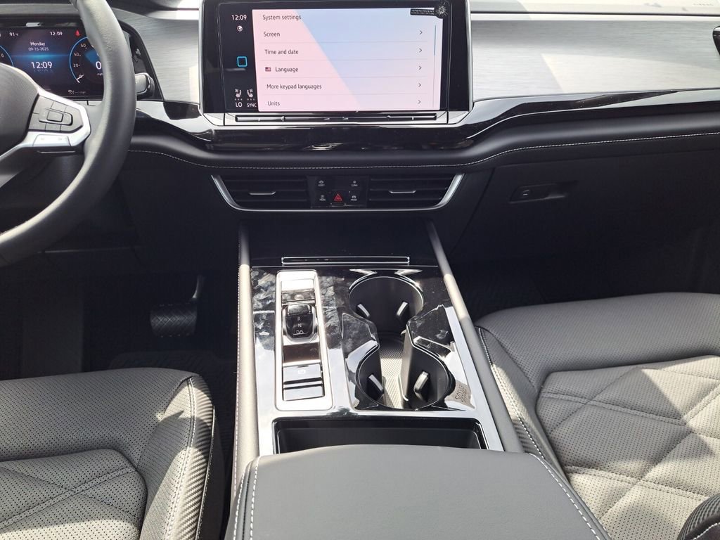 New 2026 Volkswagen Atlas Cross Sport SE image 22