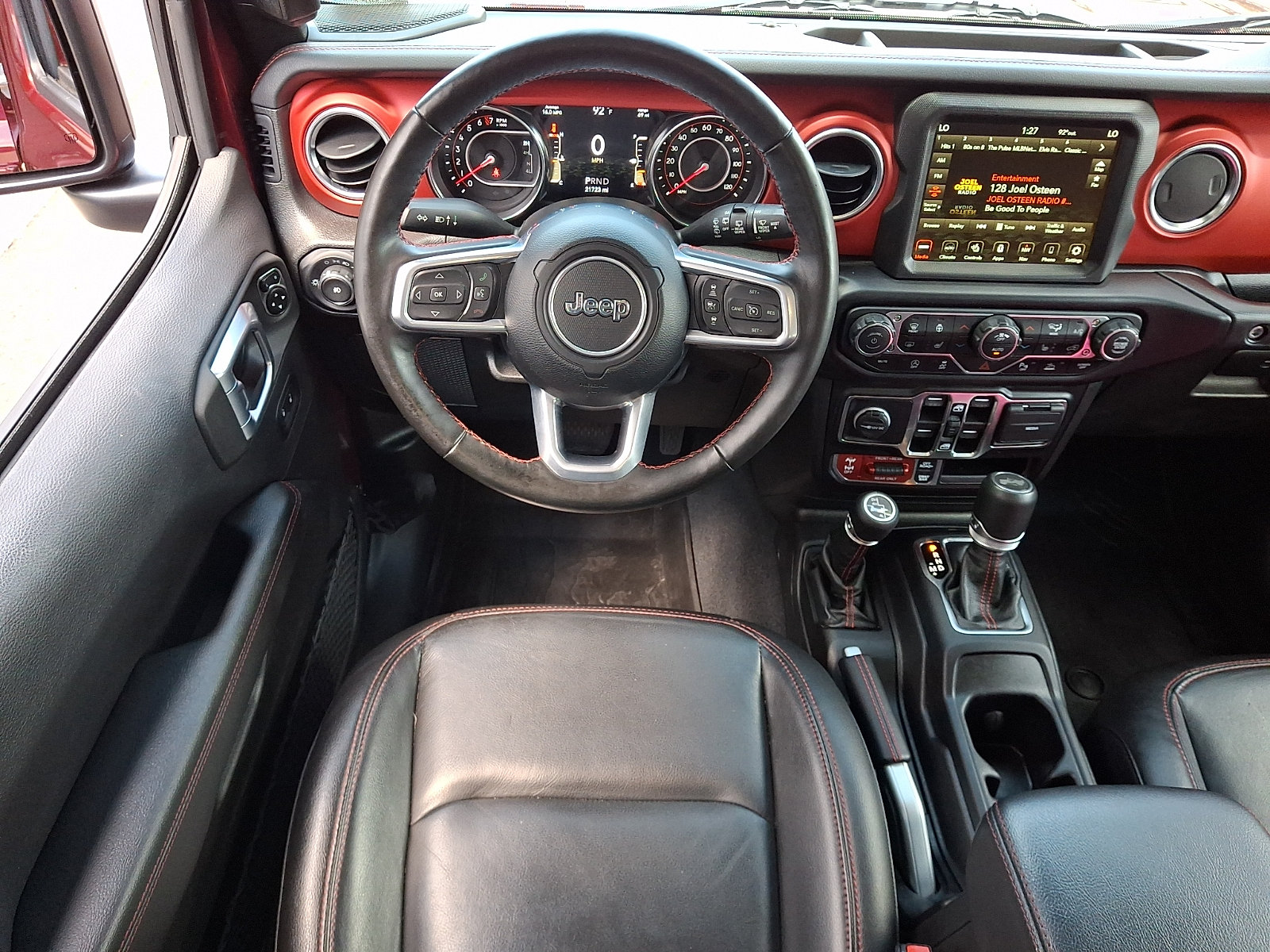 Used 2022 Jeep Wrangler Unlimited Rubicon w/ Cold Weather Group AWD/4WD image 13