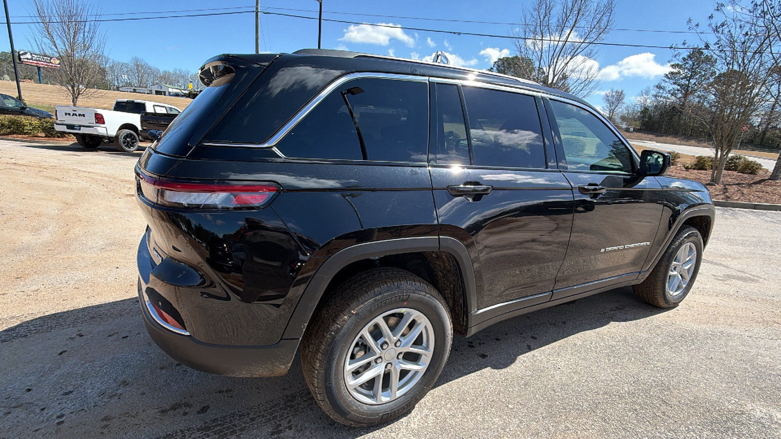 New 2026 Jeep Grand Cherokee Laredo X RWD image 8