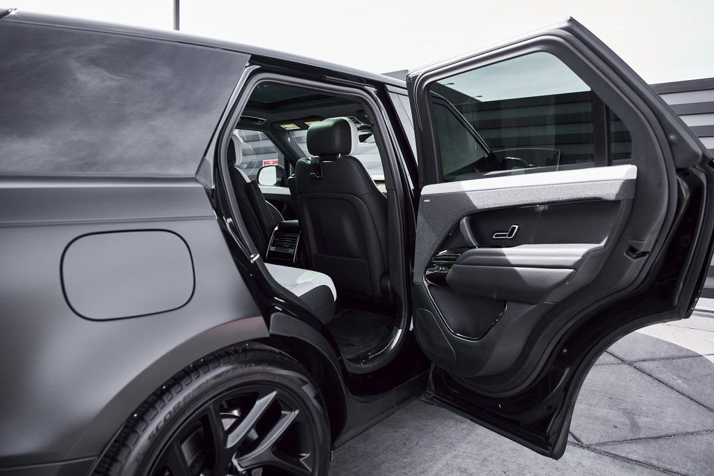 Used 2025 Land Rover Range Rover Sport Dynamic SE AWD/4WD image 24