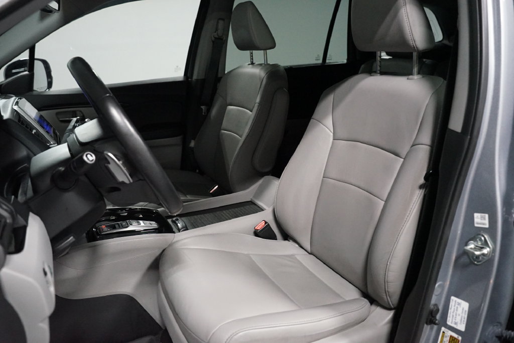 Used 2017 Honda Pilot Touring image 25