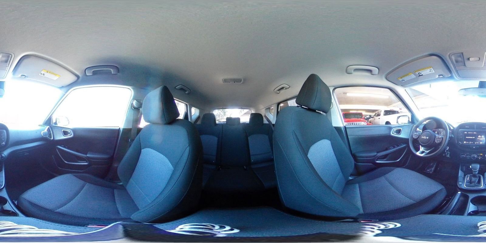 Used 2025 Kia Soul LX w/ LX Technology Package image 42