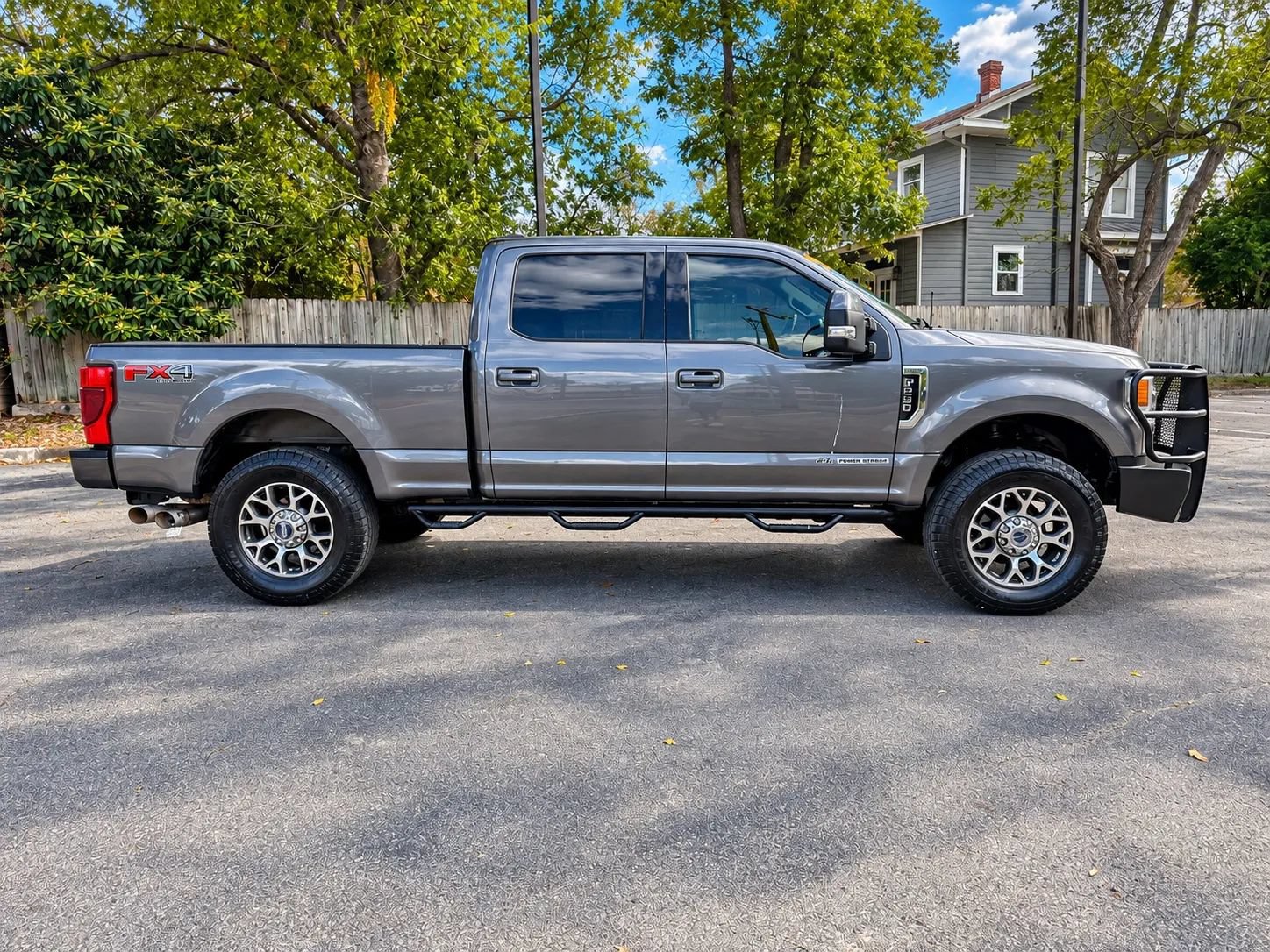 Used 2021 Ford F250 Lariat w/ FX4 Off-Road Package AWD/4WD image 5