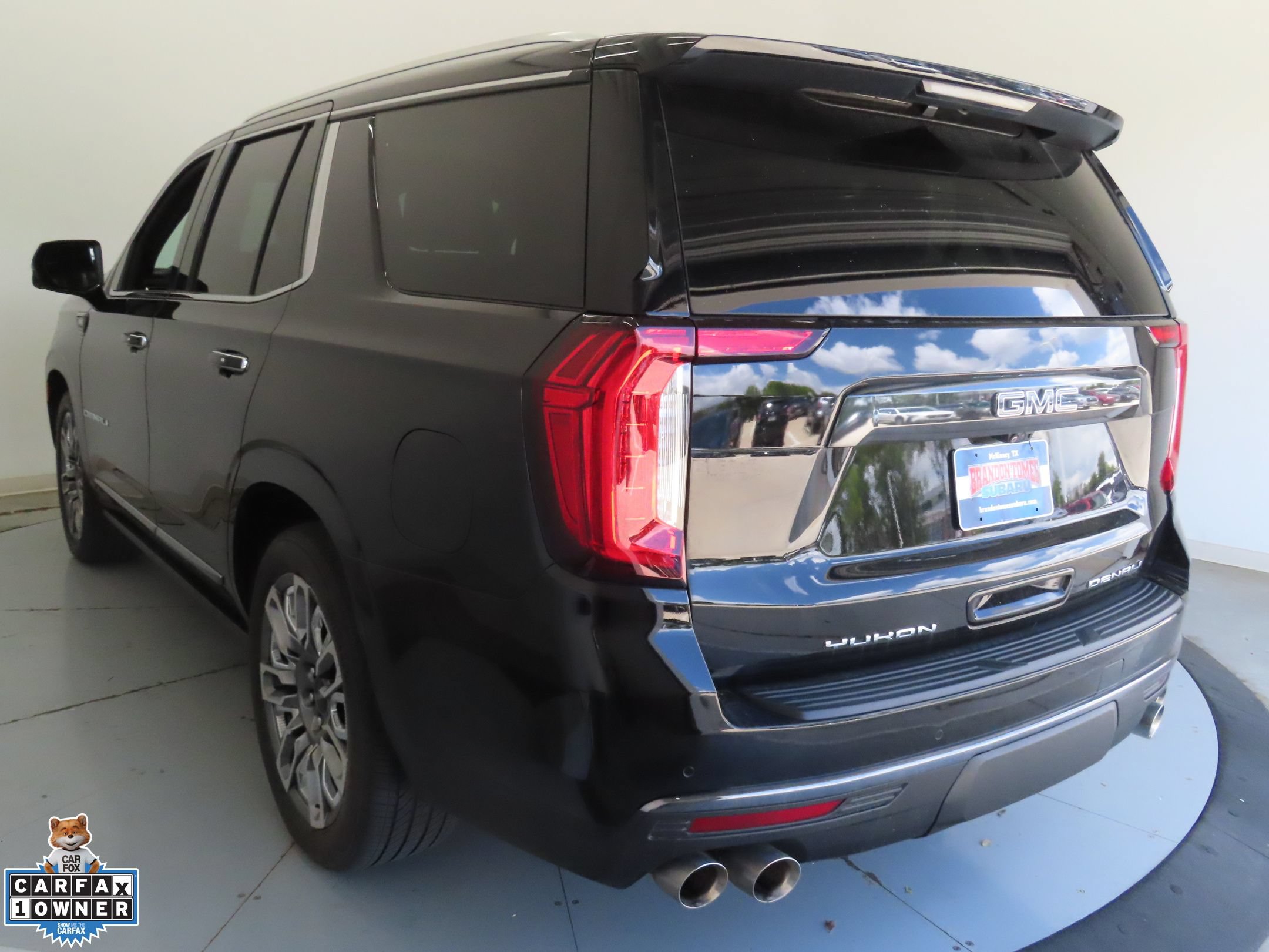 Used 2024 GMC Yukon Denali Ultimate AWD/4WD image 6