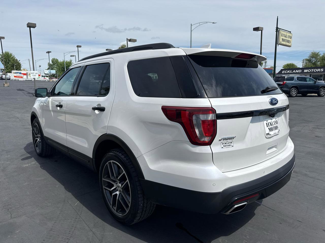 Used 2016 Ford Explorer Sport w/ Equipment Group 401A AWD/4WD image 6
