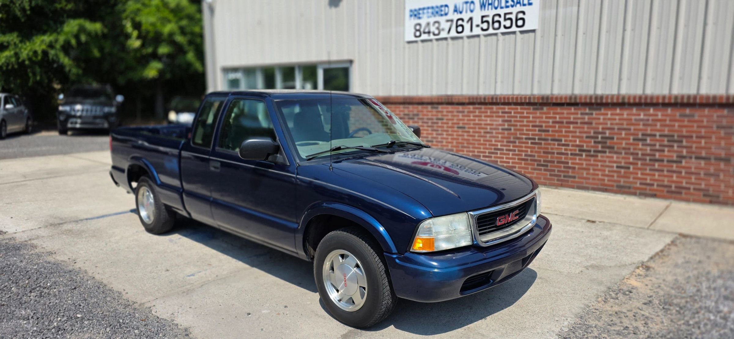 Used 2003 GMC Sonoma SLS w/ Convenience Package RWD image 2