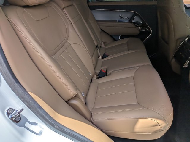 Used 2024 Land Rover Range Rover Sport SE image 18
