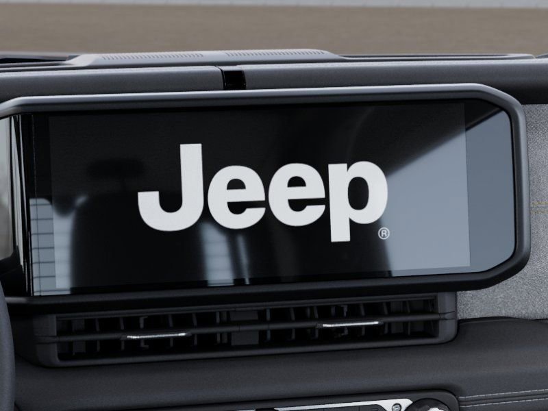 Used 2025 Jeep Wrangler Sahara image 18