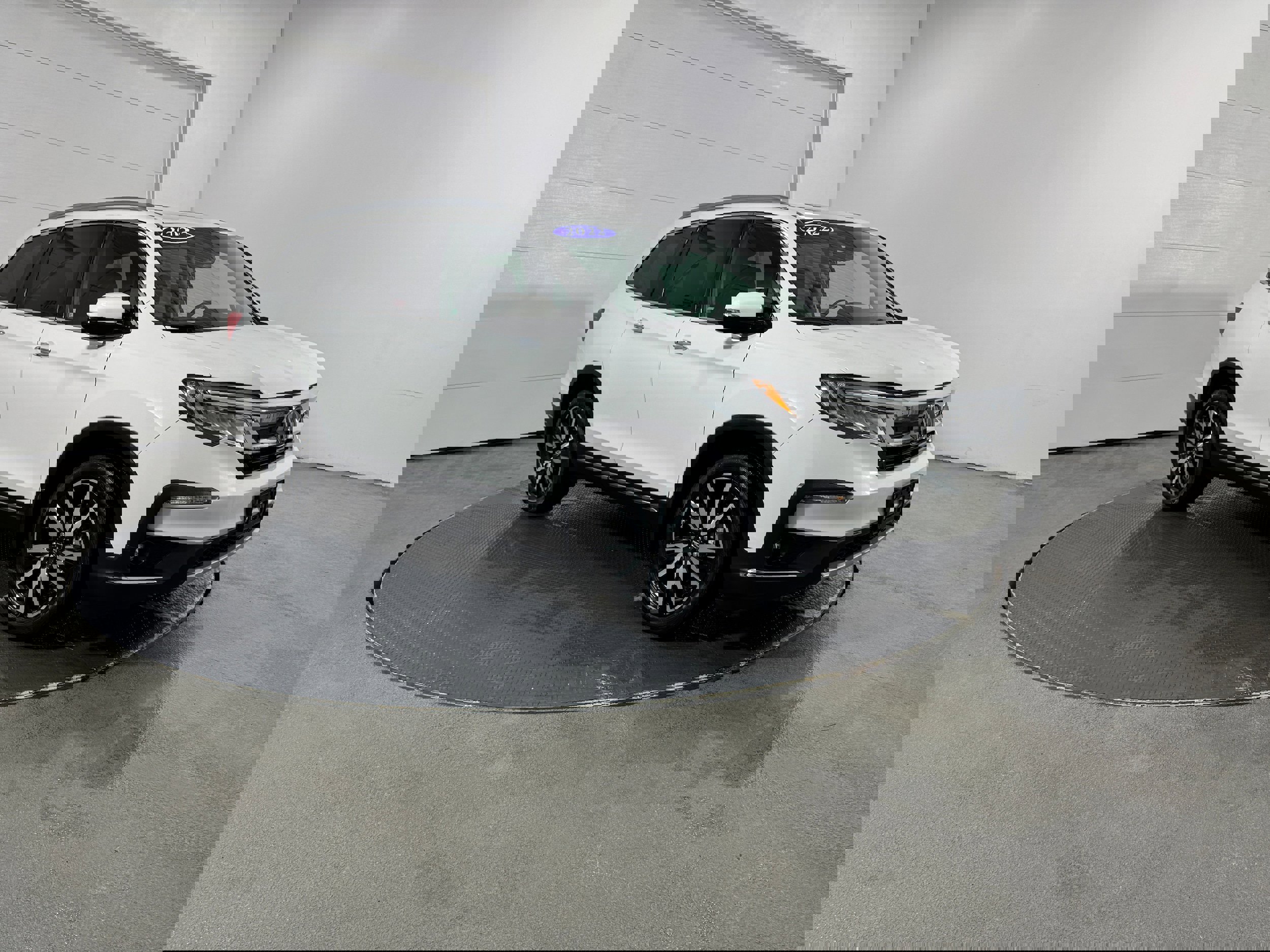 Used 2022 Honda Pilot Touring image 2