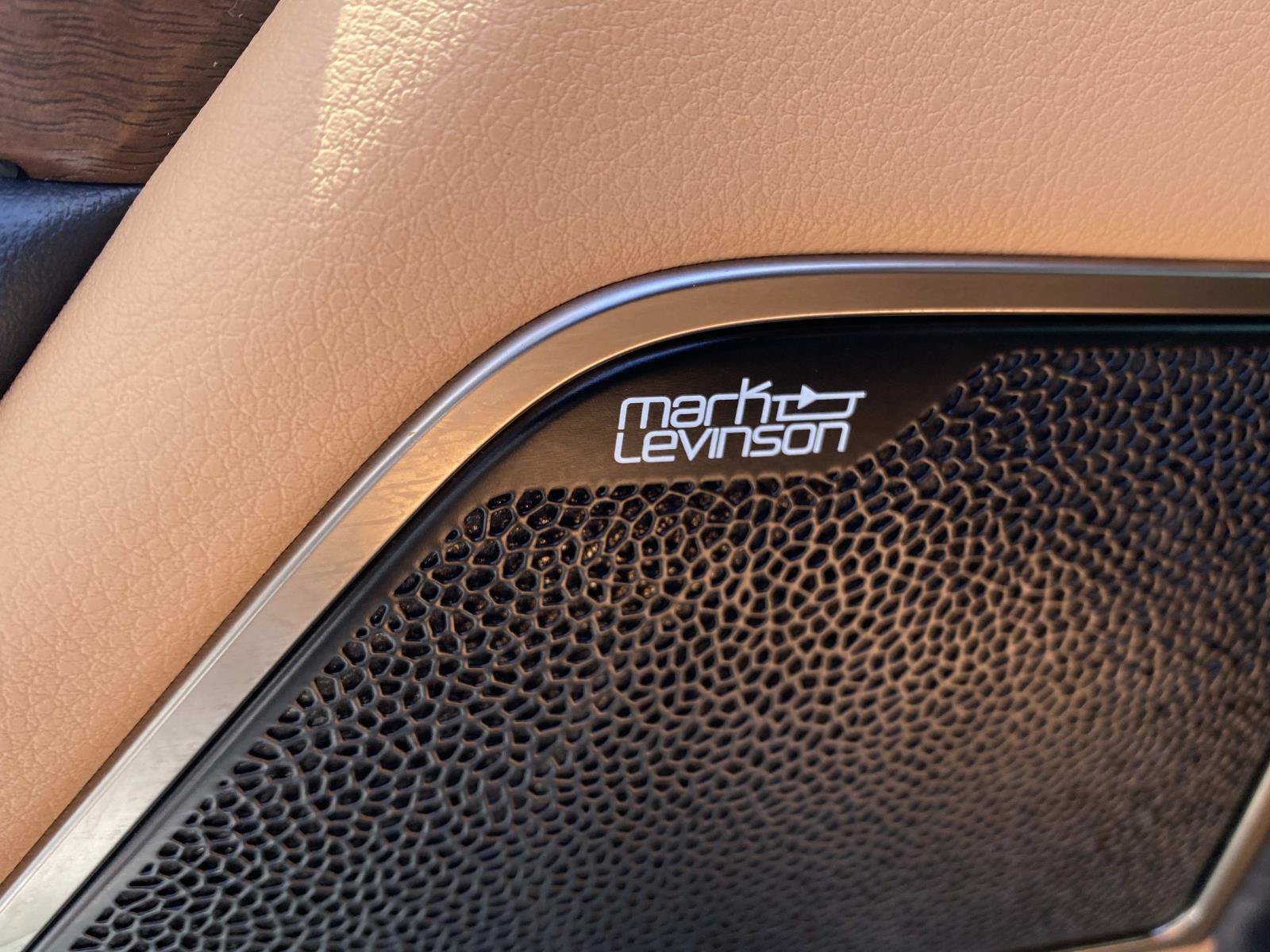 Used 2022 Lexus ES 350 Ultra Luxury w/ Accessory Package 2 FWD image 13