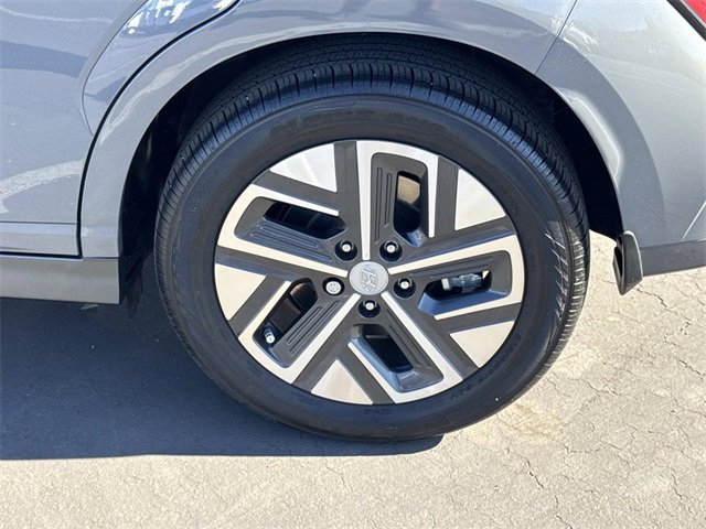 Used 2023 Hyundai Kona SE image 38