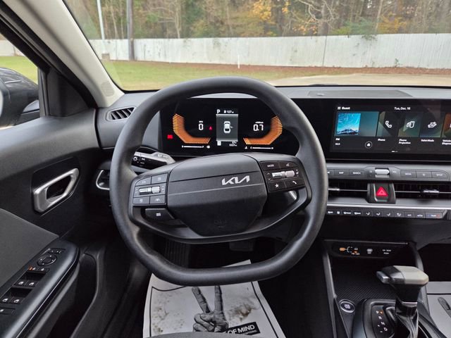 Used 2025 Kia K4 LXS image 22