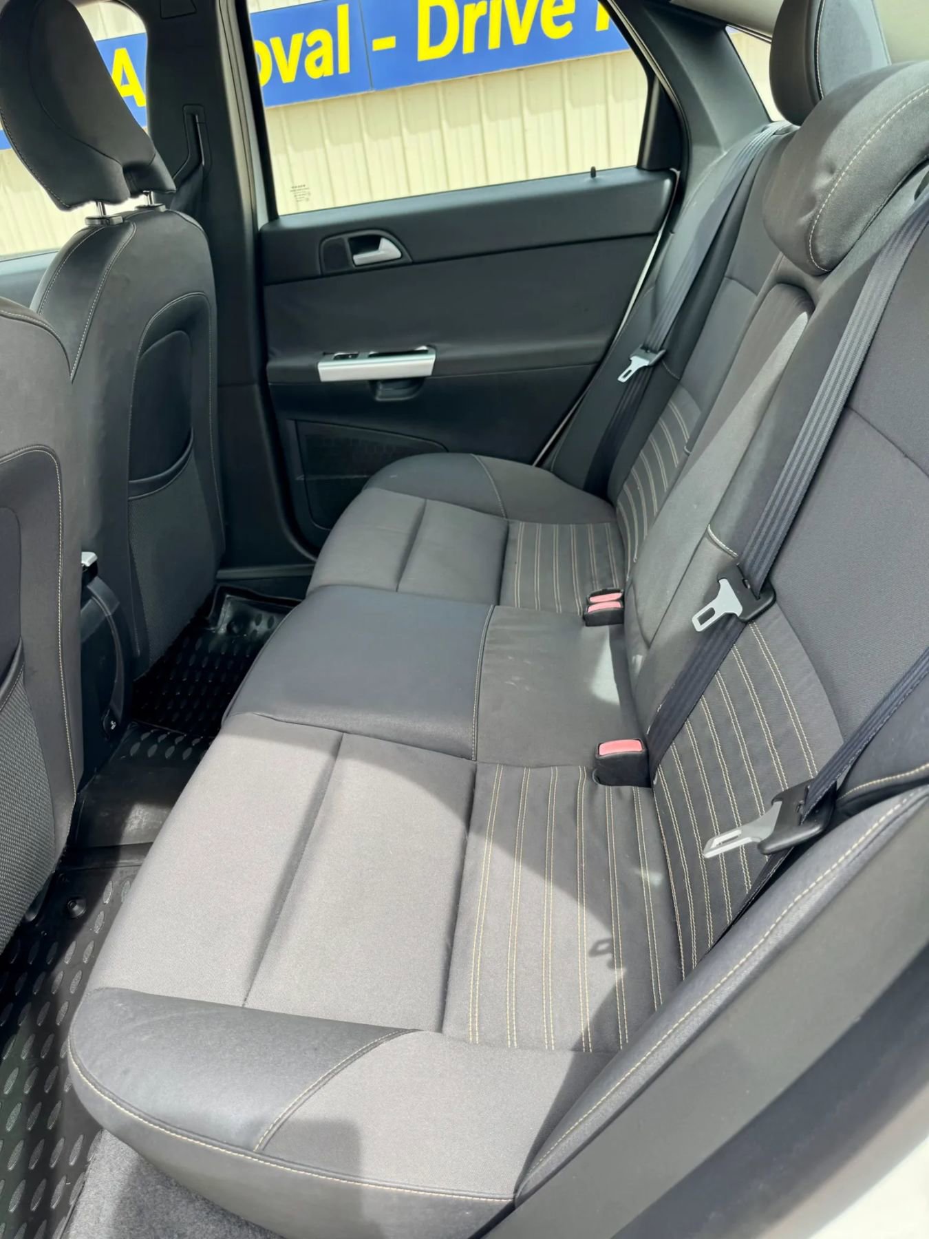 Used 2011 Volvo S40 T5 FWD image 13