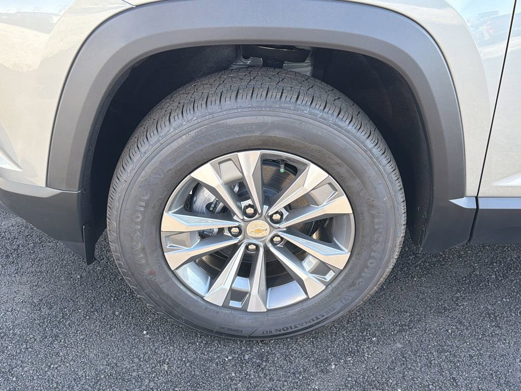 New 2026 Chevrolet Equinox LT image 23