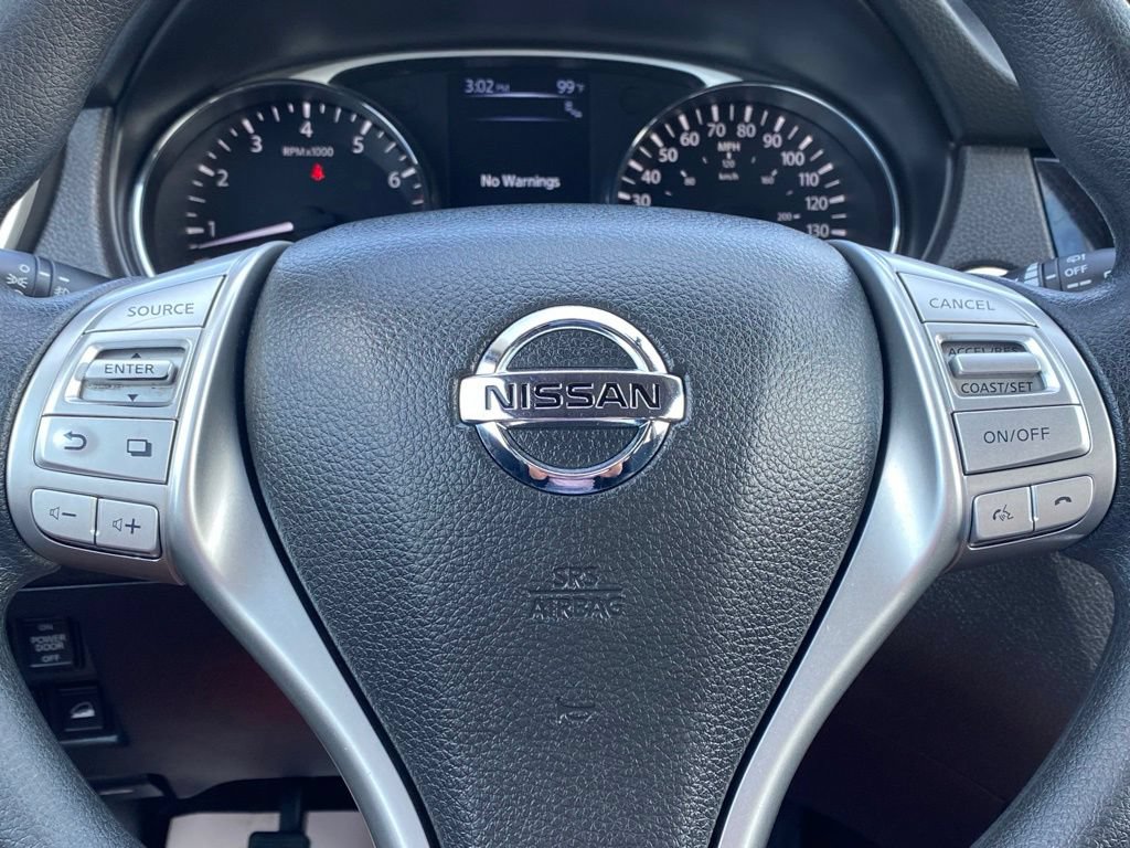 Used 2016 Nissan Rogue SV AWD/4WD image 26