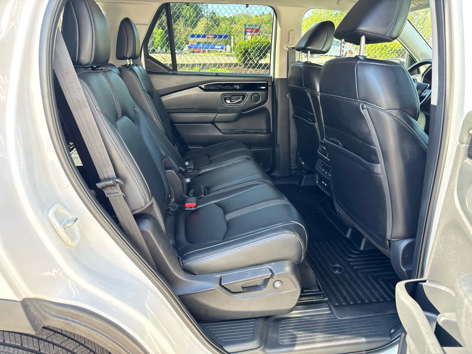 Used 2023 Honda Pilot EX-L image 30