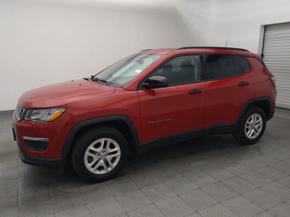Used 2018 Jeep Compass Sport image 2