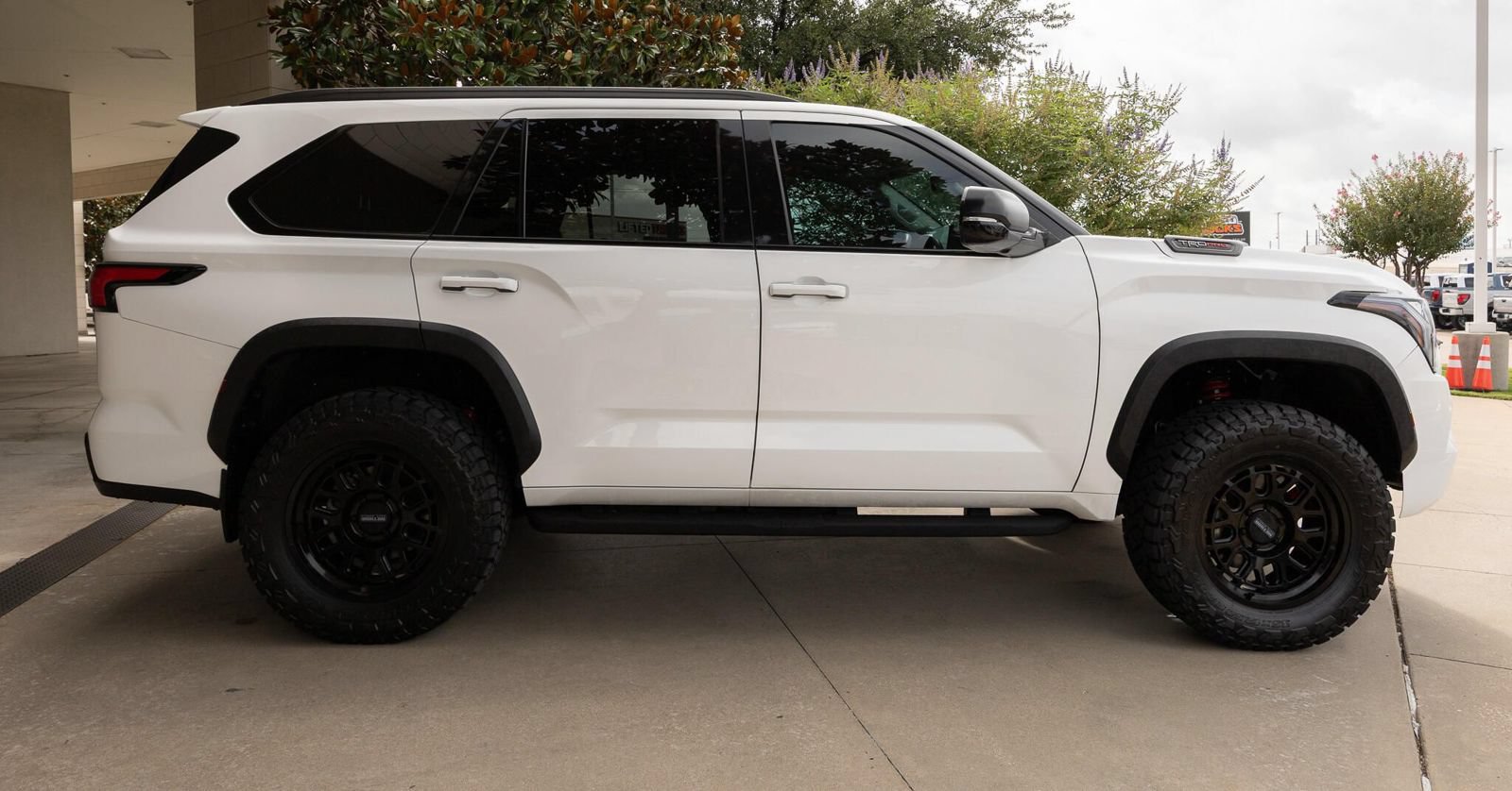 Used 2023 Toyota Sequoia TRD Pro AWD/4WD image 11