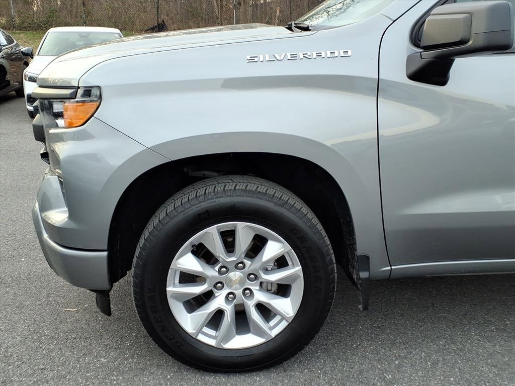 Used 2024 Chevrolet Silverado 1500 Custom image 7