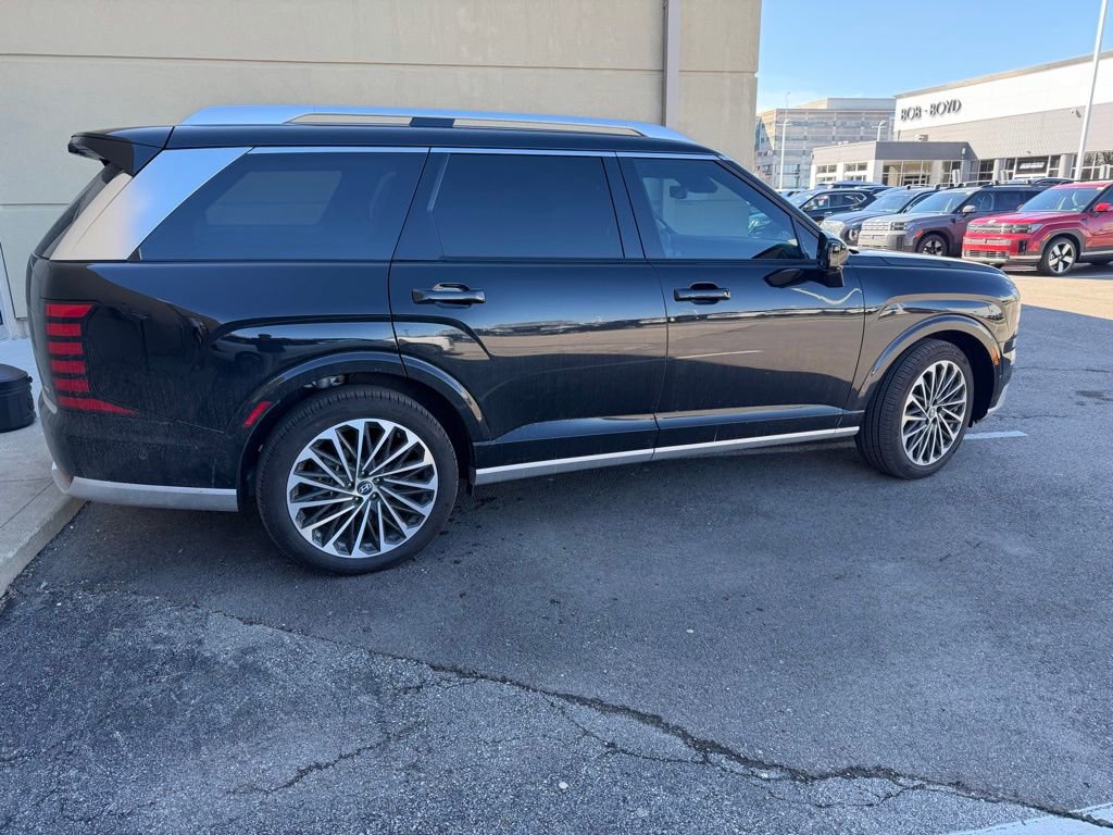Used 2026 Hyundai Palisade Calligraphy image 3