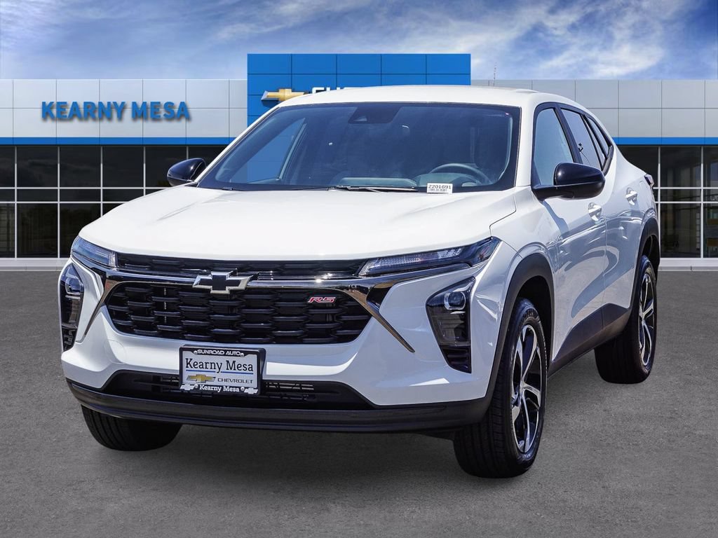 New 2026 Chevrolet Trax RS FWD image 3