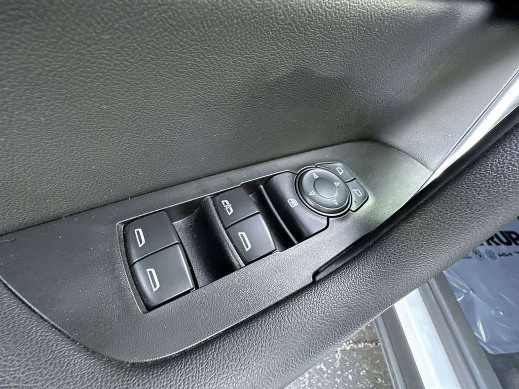 Used 2020 Chevrolet Blazer LT image 35