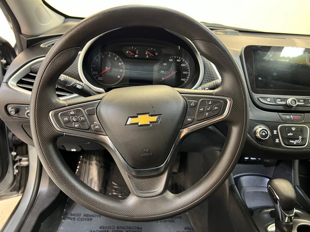 Used 2025 Chevrolet Malibu LS image 18