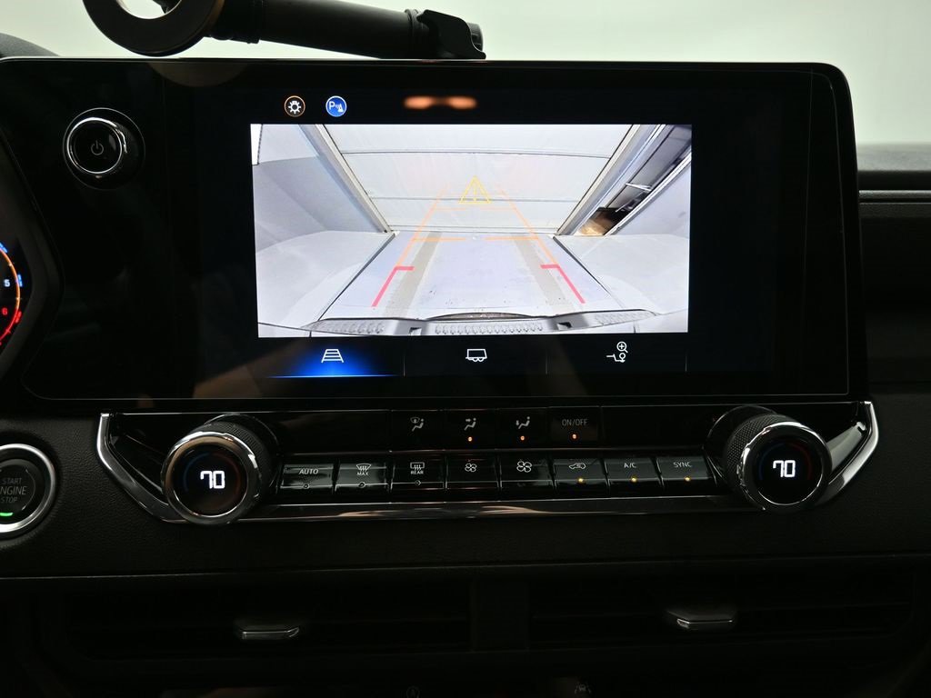 Used 2025 Chevrolet Colorado Trail Boss image 9