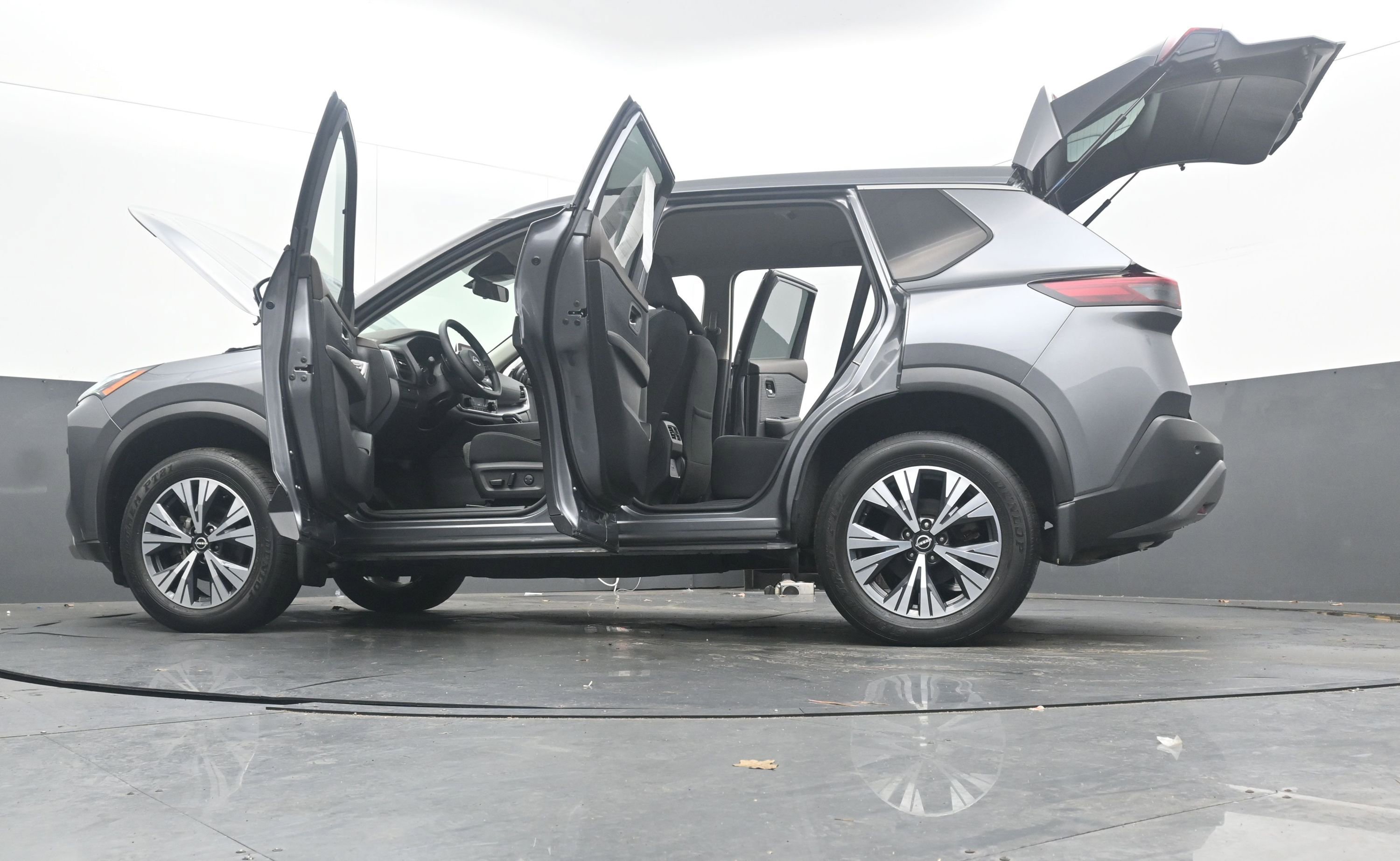 Certified 2023 Nissan Rogue SV image 43