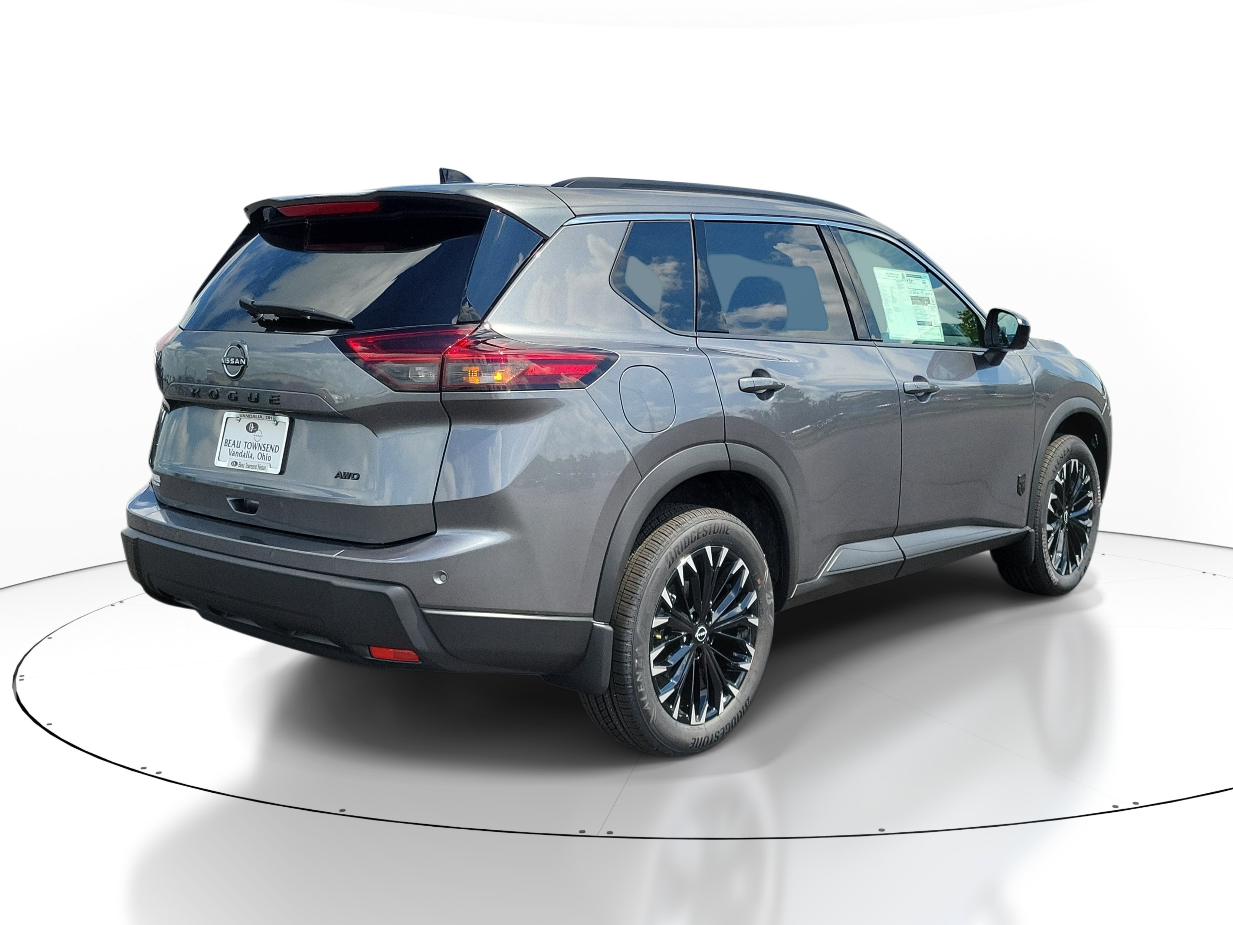 New 2026 Nissan Rogue Dark Armor AWD/4WD image 4
