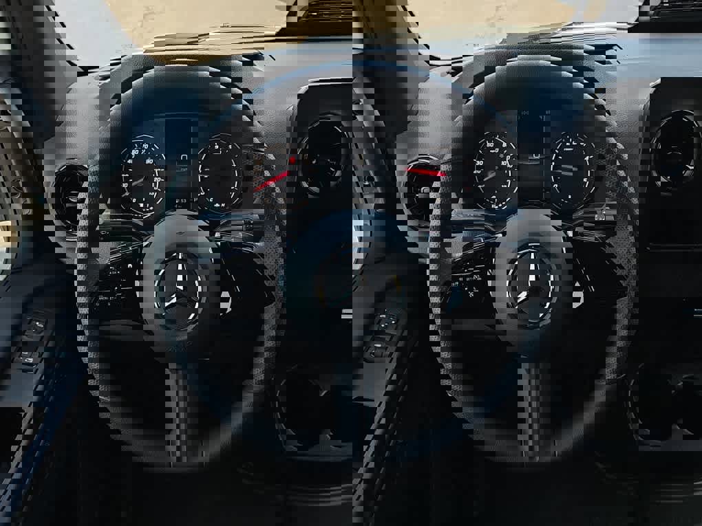 Used 2025 Mercedes-Benz Sprinter 2500 image 18