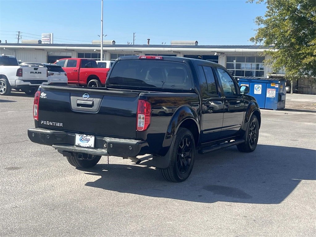 Used 2020 Nissan Frontier SV w/ Midnight Edition Floor Mats image 5