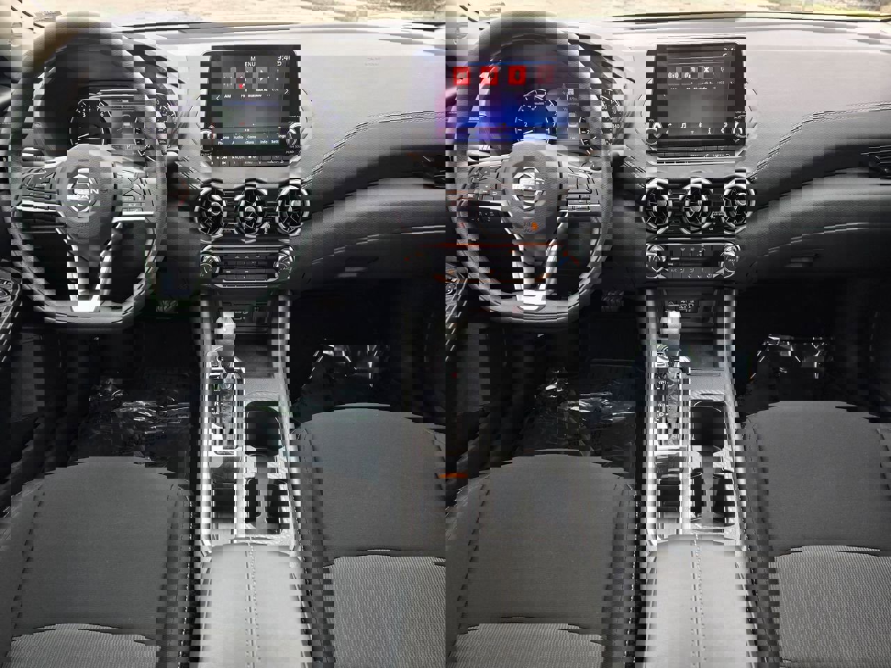 Used 2025 Nissan Sentra SV image 33