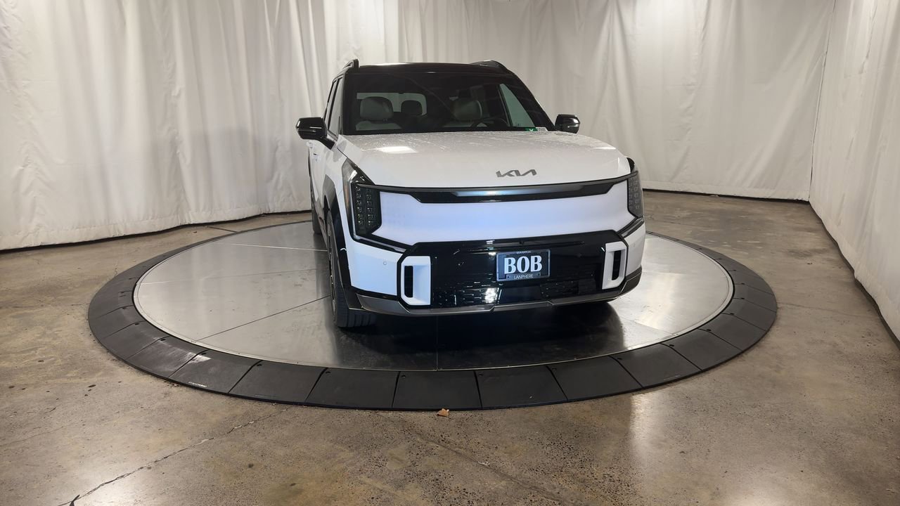 New 2026 Kia EV9 GT-Line image 3