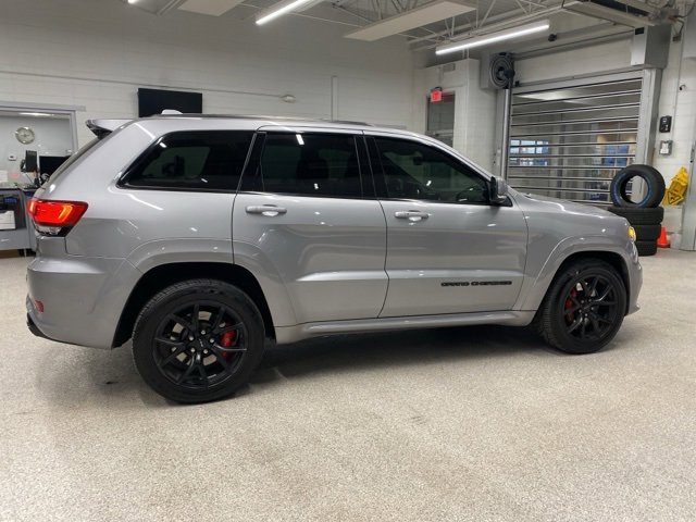 Used 2020 Jeep Grand Cherokee SRT image 4