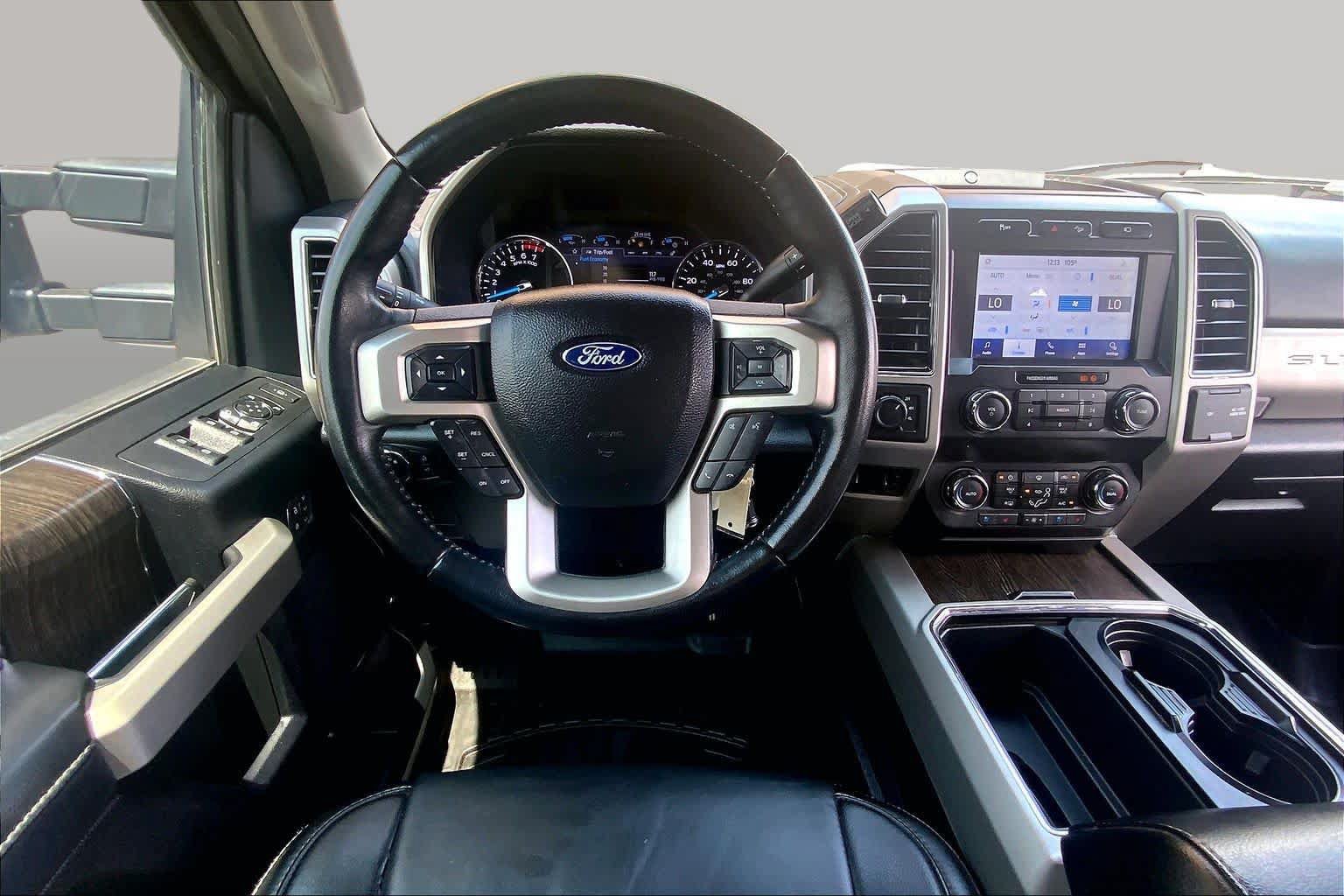 Used 2021 Ford F250 Lariat w/ Lariat Value Package AWD/4WD image 6