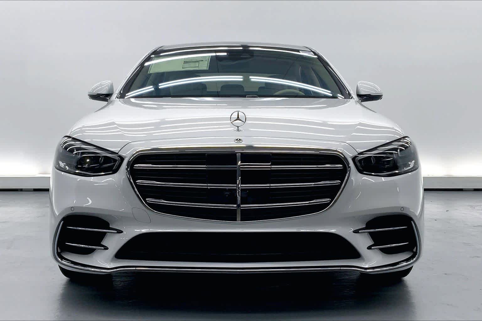 New 2026 Mercedes-Benz S 580 4MATIC Sedan image 3