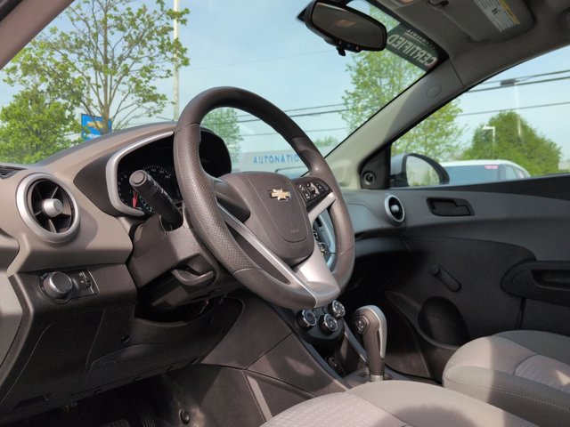 Used 2020 Chevrolet Sonic LS image 10