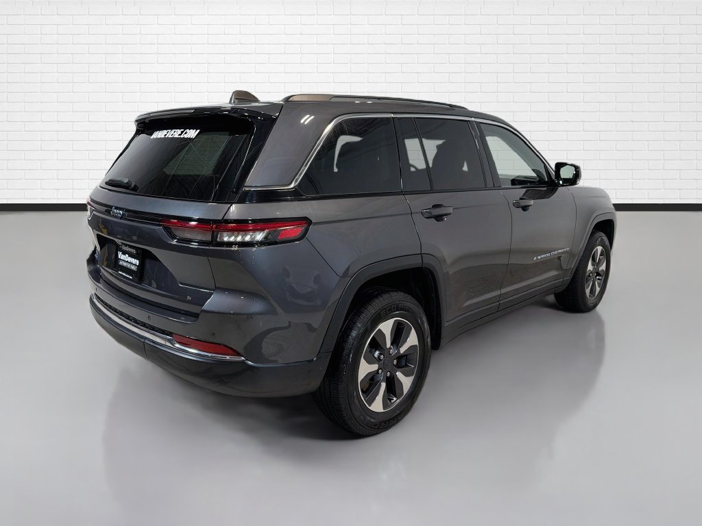 Used 2023 Jeep Grand Cherokee 4WD 4xe image 9