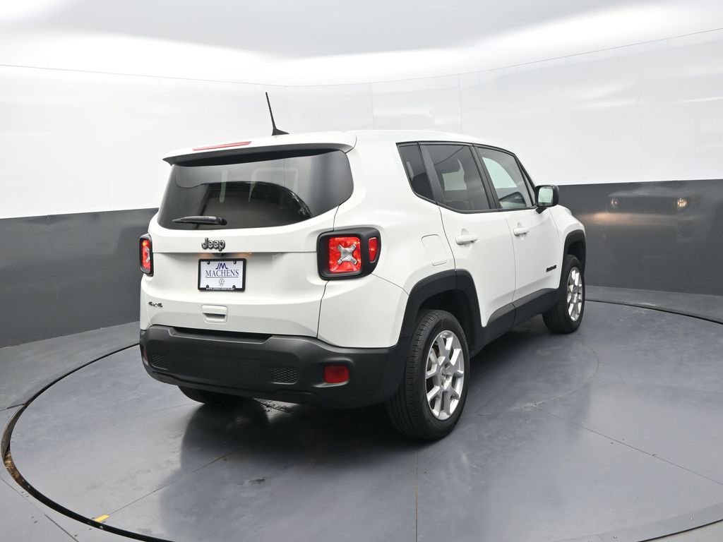 Used 2023 Jeep Renegade Latitude image 11