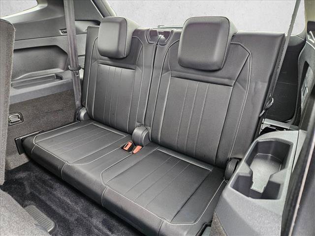 Used 2022 Volkswagen Tiguan SE R-Line FWD image 18