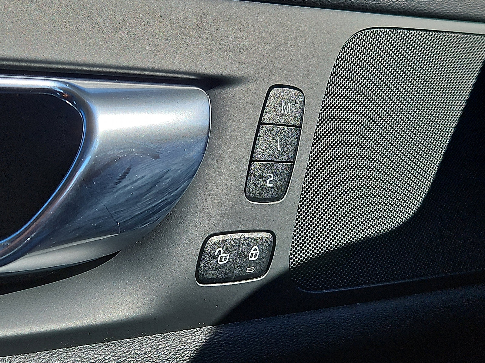 Certified 2025 Volvo S60 B5 Plus image 24