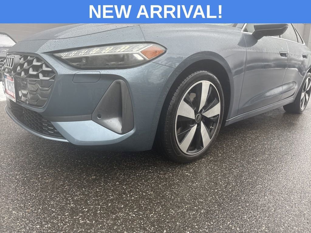 Used 2025 Audi A5 2.0T Premium Plus image 3