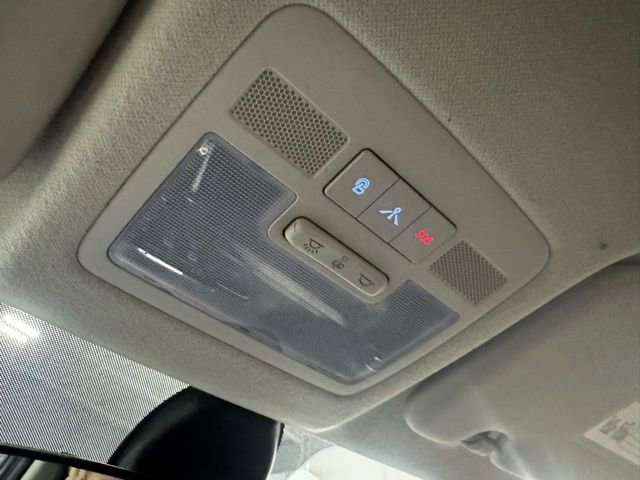 Used 2020 Hyundai Venue image 21