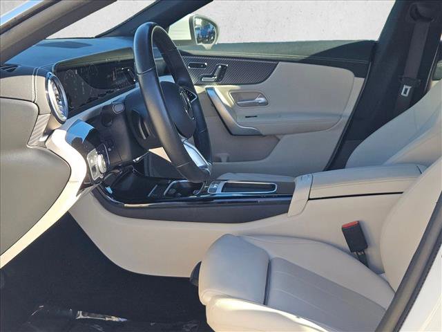 Used 2025 Mercedes-Benz CLA 250 4MATIC image 16
